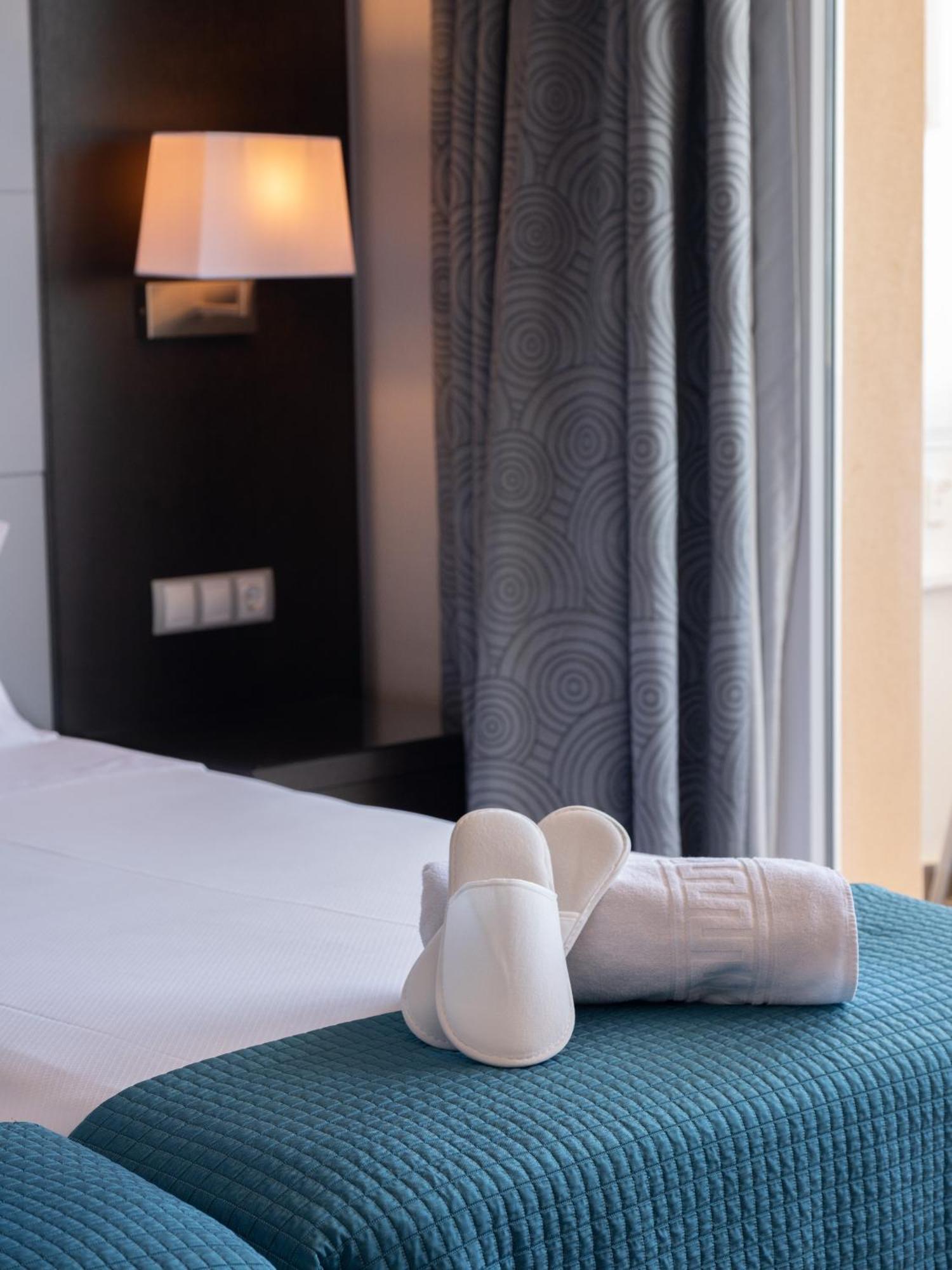 Pato Amarillo Hotel Punta Umbria Exterior photo