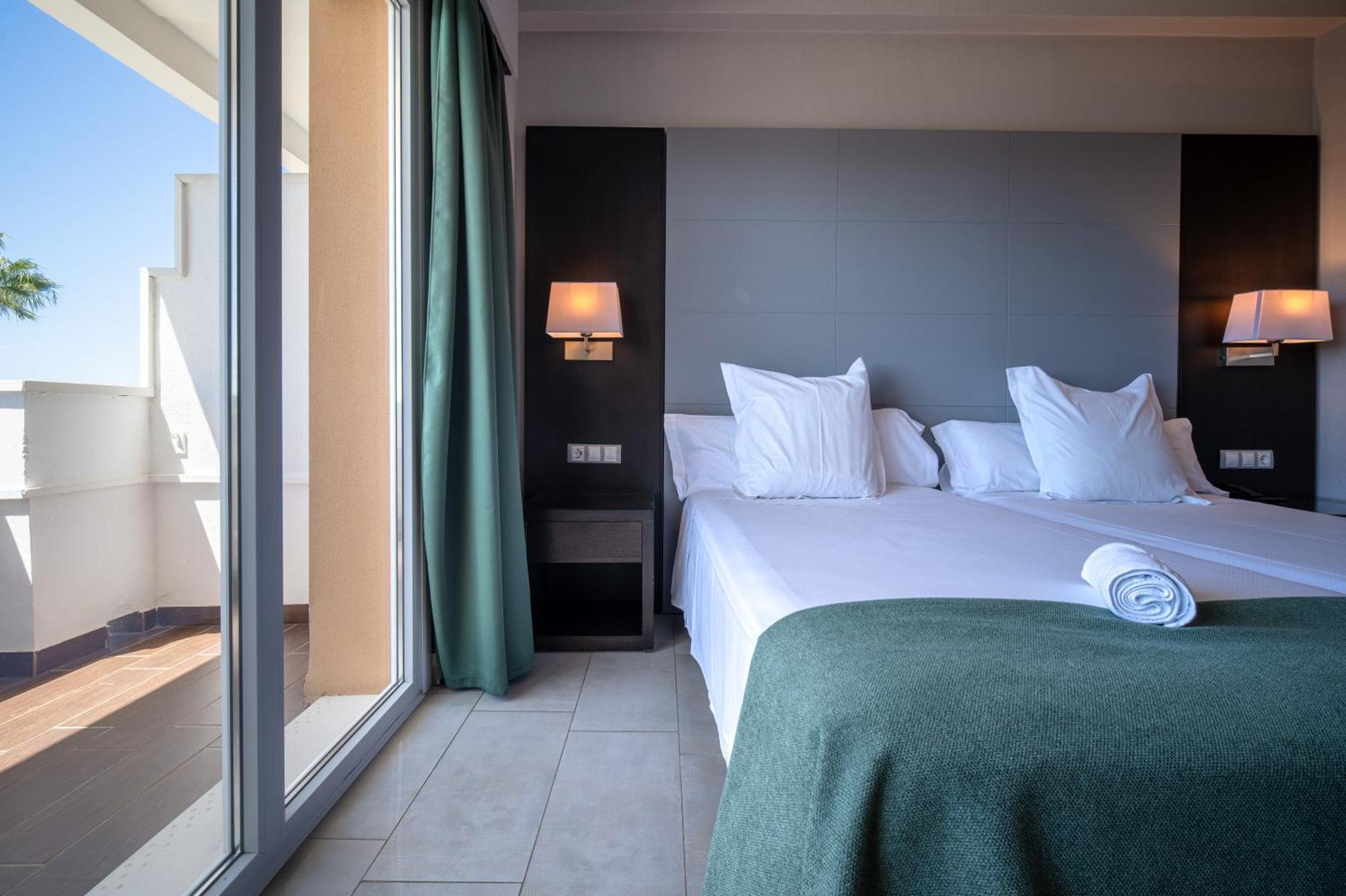 Pato Amarillo Hotel Punta Umbria Exterior photo