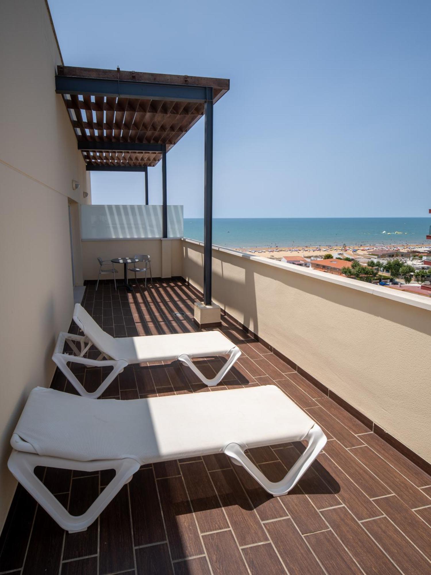 Pato Amarillo Hotel Punta Umbria Exterior photo